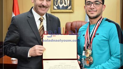 محمد الجمال الثاني على الثانوية العامة مكفوفين بالغربية: المستقبل في رفع الأثقال