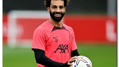 محمد صلاح يصل الكويت استعدادا لمواجهة مصر وبلجيكا