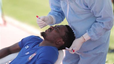 شاهد.. الأهلي يجري مسحة طبية استعدادًا لمواجهة إنبي