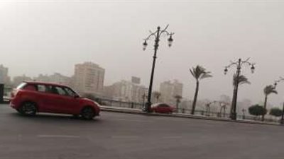 وزير التنمية المحلية يوجه برفع درجة الاستعداد لمواجهة الأمطار فى المحافظات.. صور