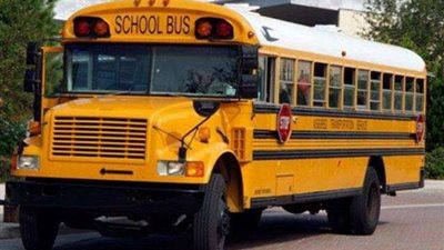 معرضًا حياة الطلاب للخطر.. القبض على قائد أتوبيس بإحدى المدارس لقيادته برعونة بسوهاج