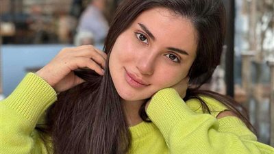 هدى الأتربي تكشف حقيقة خضوعها لعمليات تجميل بصورة من غير ماكياج