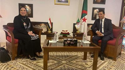 نيفين جامع تدعو الجزائر للمشاركة في معرض تراثنا القادم