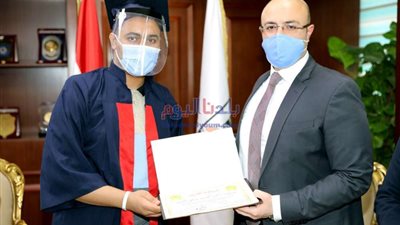 محافظ بني سويف يكرم أول الجمهورية في الثانوية العامة