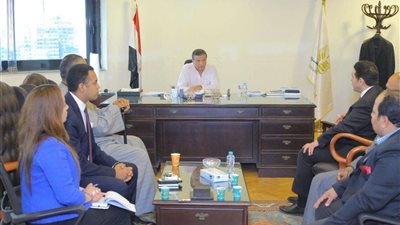 وفد من حزب مصر أكتوبر يلتقي رئيس البنك الزراعي لبحث سُبل التعاون المشترك