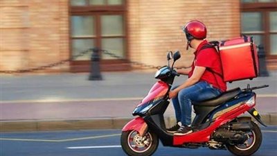 القبض على عامل دليفري لتحرشه بزوجة دبلوماسي أجنبي بالمقطم