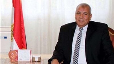 نائب محافظ الوادي الجديد تعقد مبادرة الحد من استخدام الأكياس البلاستيكية