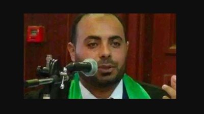 كان يؤم المصلين.. قرية بلكيم تتشح بالسواد لوفاة أستاذ جامعي بالكويت