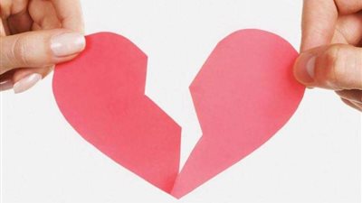 لو مش قادر تنهي علاقة عاطفية.. إليك كبسولة التصرف الصحيح لهذا الموقف