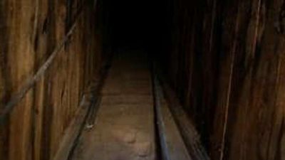 مزود بخط سكة حديد..  العثور على أكبر نفق تهريب بين الولايات المتحدة والمكسيك