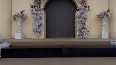 بلوجر شهيرة تثير ضجة بفستانها في حفل زفافها .. القصة كاملة