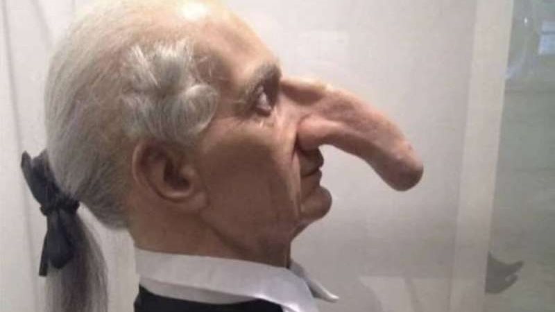 صاحب أطول أنف في