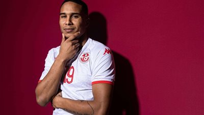 صور.. سيف الدين الجزيري يظهر في جلسة تصوير منتخب تونس قبل بداية كأس العالم