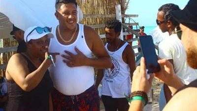 شاهد.. أحدث ظهور لحمو بيكا في الساحل الشمالي