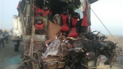 مصرع 12 شخص وإصابة 30 أخرين بحادث دهس تريلا لأتوبيس برأس غارب