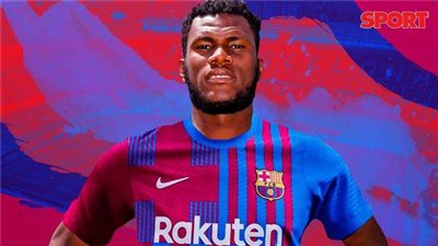 انتهى الكابوس.. كيسي مستمر في برشلونة رسميًا