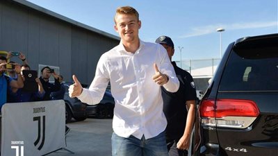 دي ليخت يعتذر لجماهير يوفنتوس