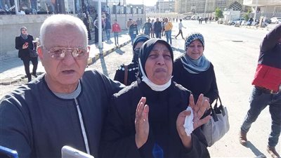 أنهيار والدة «صيدلي حلوان» في أولى جلسات محاكمة المتهمين بقتله