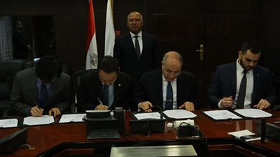 «الوزير» يشهد توقيع مذكرة تفاهم بشأن إعداد الخطة الفنية الزمنية لميناء الاسكندرية