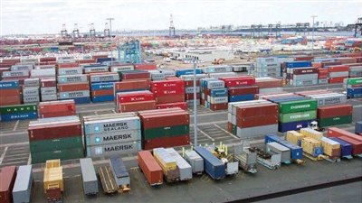 الإسكندرية لتداول الحاويات تشدد على حضور مسئول الحماية المدنية عند فحص الشحنات الخطر