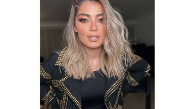 فراشة السينما ليلى زاهر تكشف سر حبها وكراهيتها للسوشيال ميديا (صور)