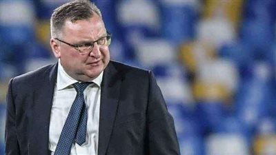 مدرب بولندا: لا أحد يعرف كيفية إيقاف ميسي ولا أرى فارقا كبيرا بيننا وبين منافسينا