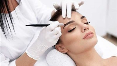 ما حكم الشرع في المايكروبليدنج؟ الإفتاء تجيب