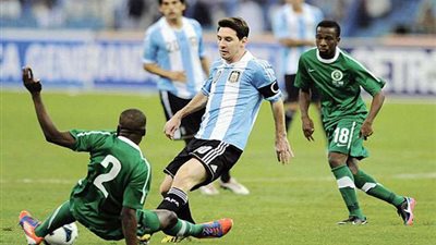 قلق أرجنتيني بسبب ميسي.. والسعودية تتسلح هرفي هيرنارد