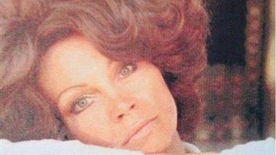 شاهد.. والدة شيرين رضا  في ظهور نادر لها والجمهور كأنها فنانة هوليوودية