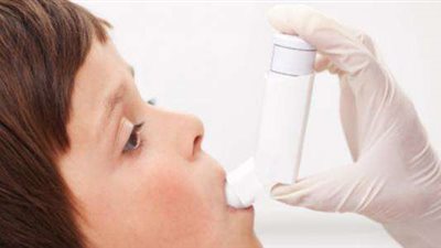 طريقة استخدام بخاخ الربو بشكل صحيح.. إليك الخطوات