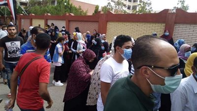 اقبال كثيف على لجان انتخابات مجلس الشيوخ في العياط