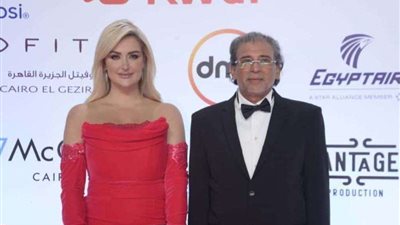 ظهرت معه في ختام مهرجان القاهرة السينمائي.. تعرف على رانيا التومي أحدث اكتشافات خالد يوسف