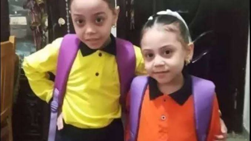 الطفلتين سجدة وإيمان