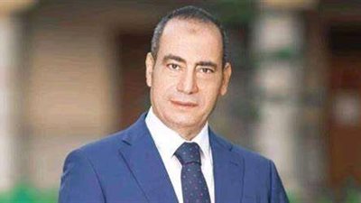 برلماني يطالب البنك المركزي  بوضع ضوابط حاسمة لمنع التلاعب بالعملة