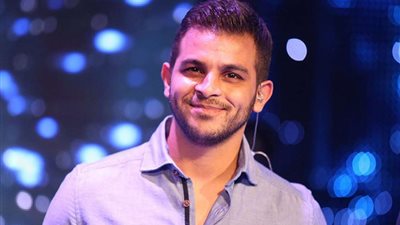 بعد انفصاله عن مي حلمي| محمد رشاد يوجه رسالة لجمهوره