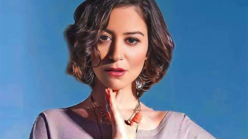 الفنانة منه شلبي