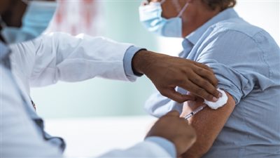 لقاح جديد يقضي على 20 نوعًا من الإنفلونزا