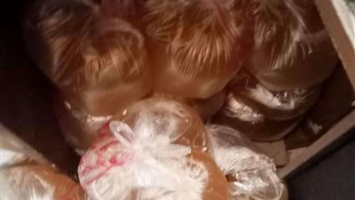 ضبط 5 طن زيوت طعام وطحينة ولحوم ودواجن غير صالحه للاستخدام بالجيزة