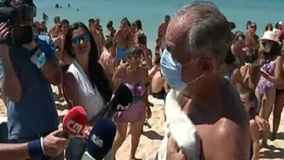في لقطة إنسانية.. رئيس البرتغال ينقذ سيدتين من موت محقق