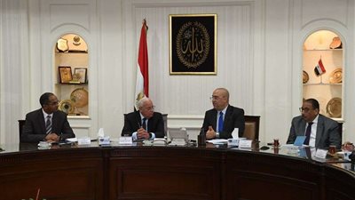 وزير الإسكان: 84% نسبة تنفيذ 15 برجًا بمنطقة الأبراج الشاطئية بالعلمين الجديدة
