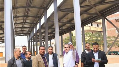 محافظ الغربية يتفقد مشاريع حياة كريمة بخمس قرى بزفتى