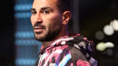 شاهد.. أحمد سعد يثير الجدل بأحدث إطلالة له