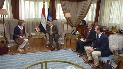الفريق أسامة ربيع يلتقي وفد جمعية أصدقاء متحف اللوفر