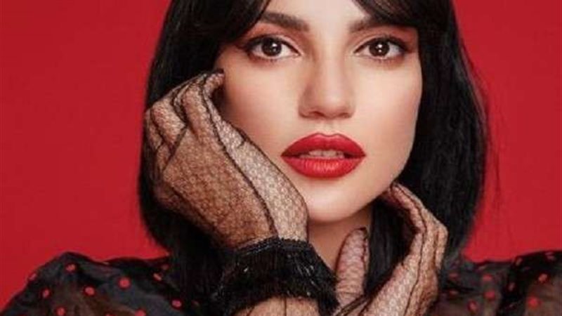 الفنانة درة
