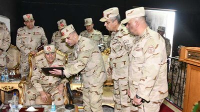رئيس الأركان يشهد المرحلة الرئيسية لـ إعصار 65 بالجيش الثالث الميداني
