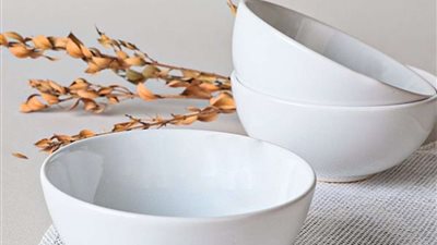 صدق أو لا تصدق.. أطباق بحجم عقلة الإصبع سعر الواحد 80 دولار (فيديو)