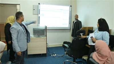 جامعة الوادى الجديد تنظم دورة الفهرسة للرسائل العلمية للعاملين