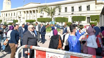 14 قاعدة ونصيحة من رئيس جامعة القاهرة لطلاب الثانوية العامة قبل التحاقهم بالجامعة