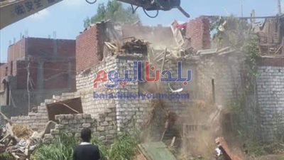 استرداد 4400 متر في حملة لإزالة التعديات على أراضي الدولة بالمحلة