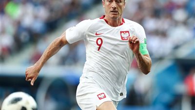 ليفاندوفسكي يرشح الديوك الفرنسية للفوز على منتخب بلاده